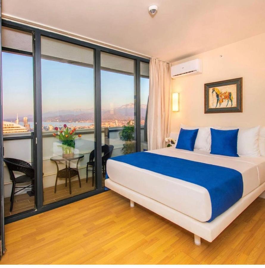 Orbi City Center Sea View Aparthotel บาทูมิ ภายนอก รูปภาพ