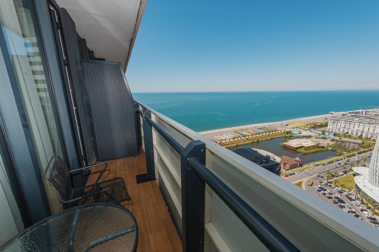 Orbi City Center Sea View Aparthotel บาทูมิ ภายนอก รูปภาพ