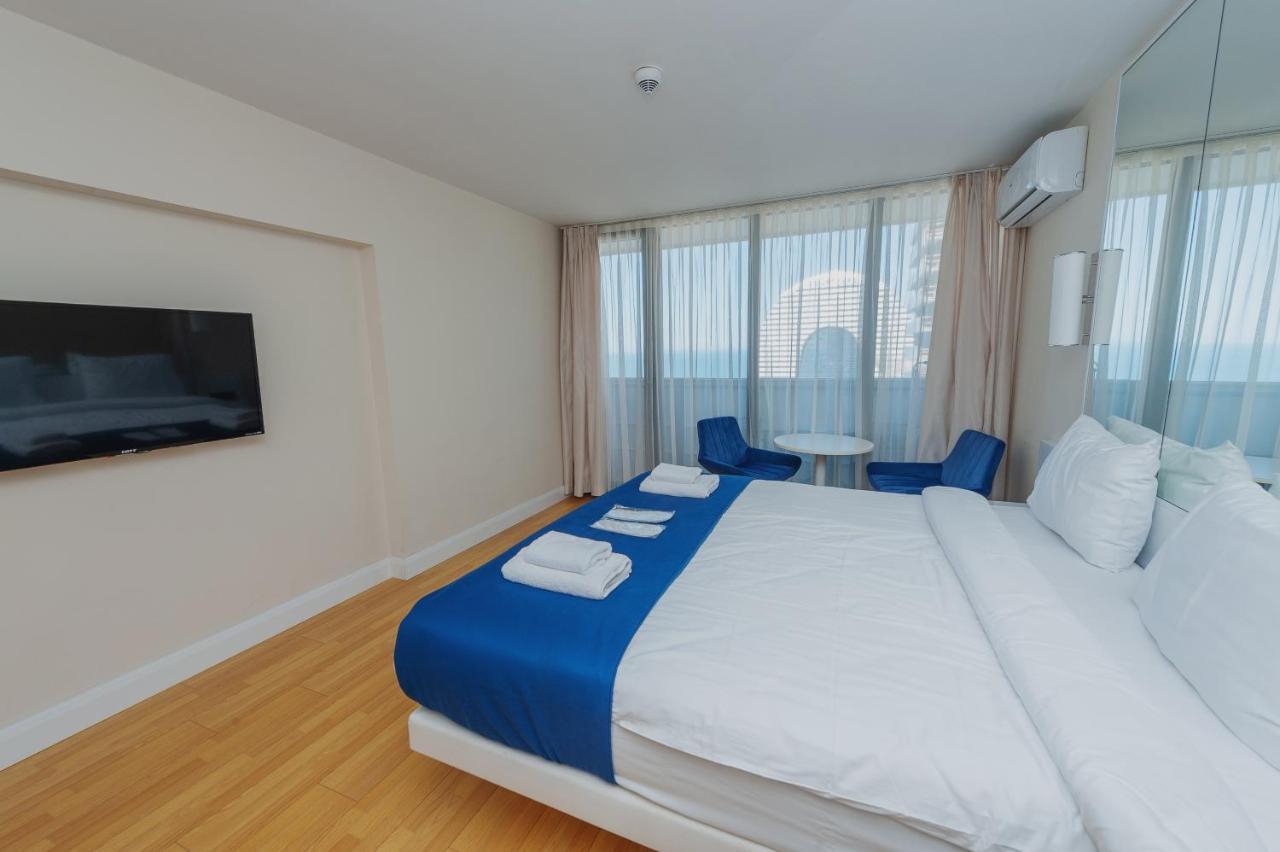 Orbi City Center Sea View Aparthotel บาทูมิ ภายนอก รูปภาพ