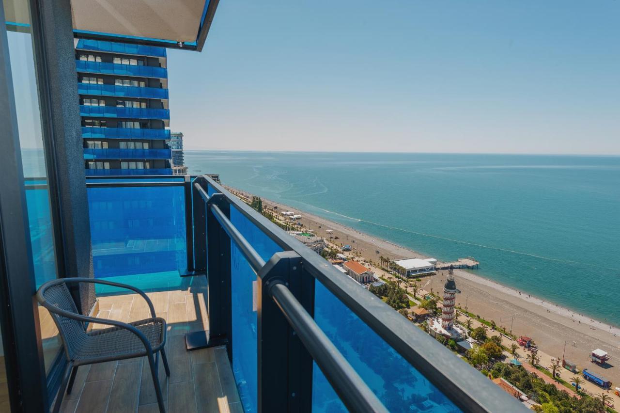 Orbi City Center Sea View Aparthotel บาทูมิ ภายนอก รูปภาพ