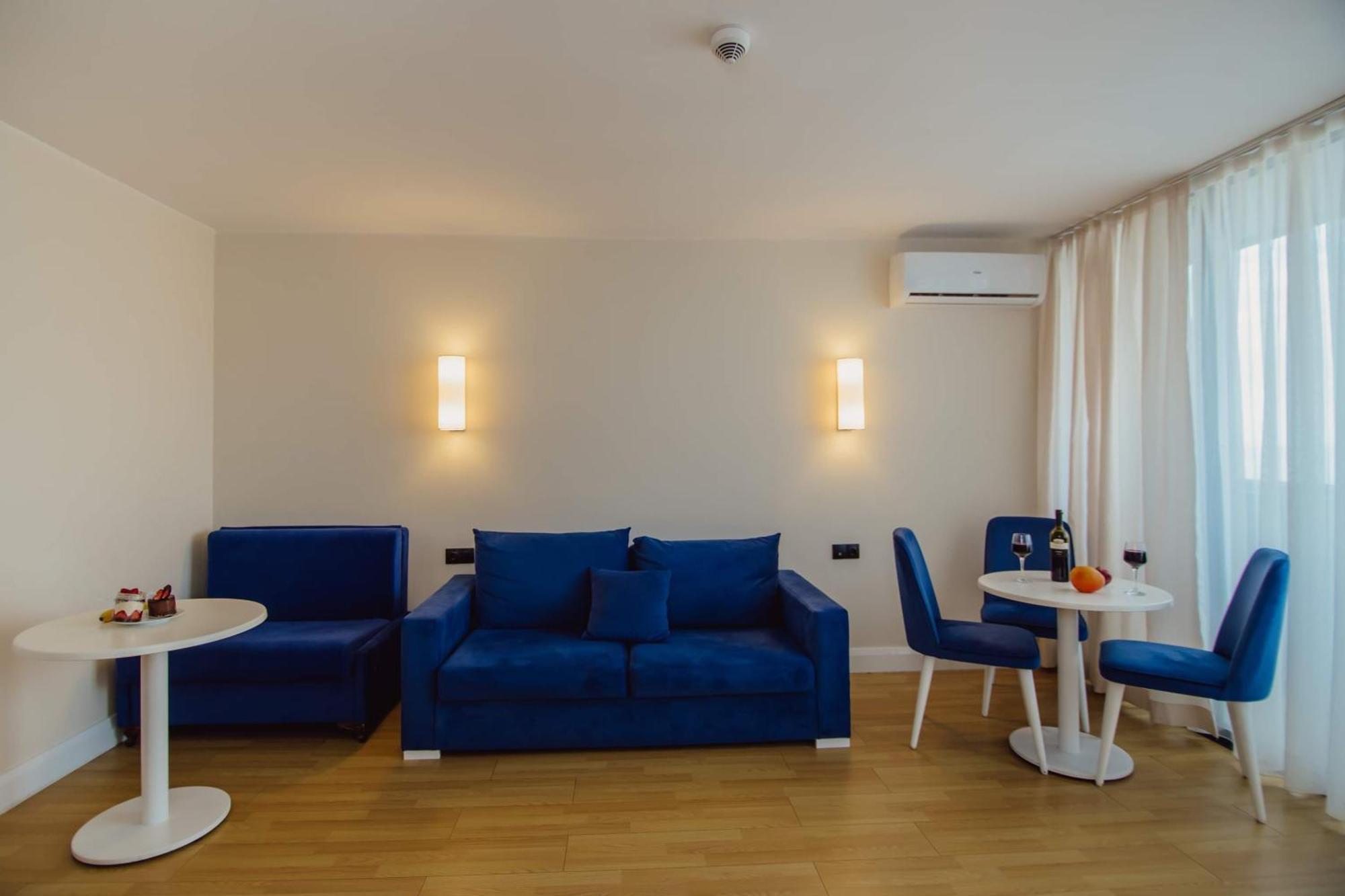 Orbi City Center Sea View Aparthotel บาทูมิ ภายนอก รูปภาพ