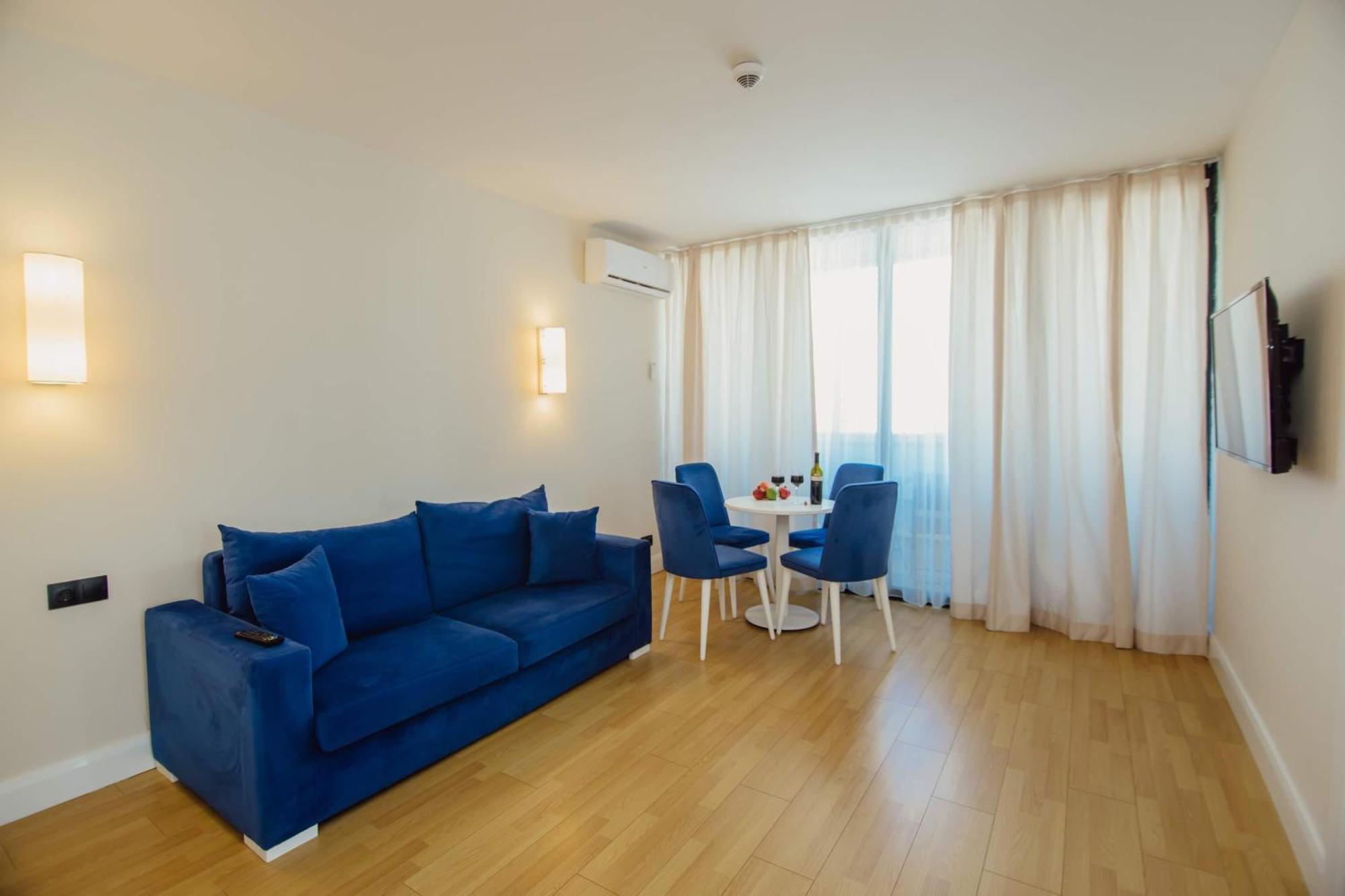 Orbi City Center Sea View Aparthotel บาทูมิ ภายนอก รูปภาพ