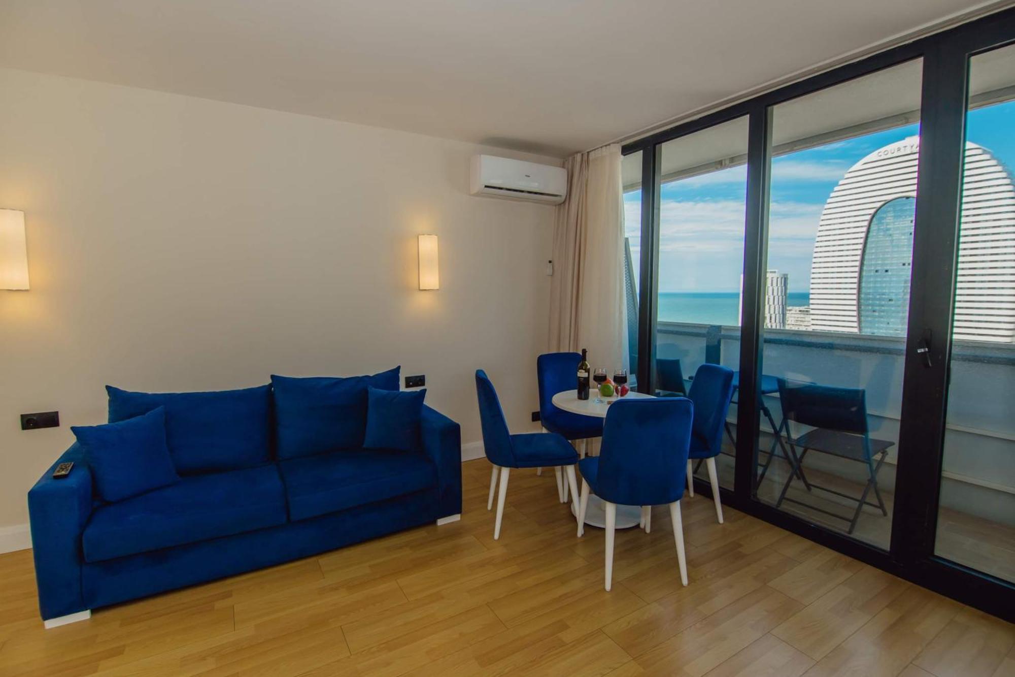Orbi City Center Sea View Aparthotel บาทูมิ ภายนอก รูปภาพ