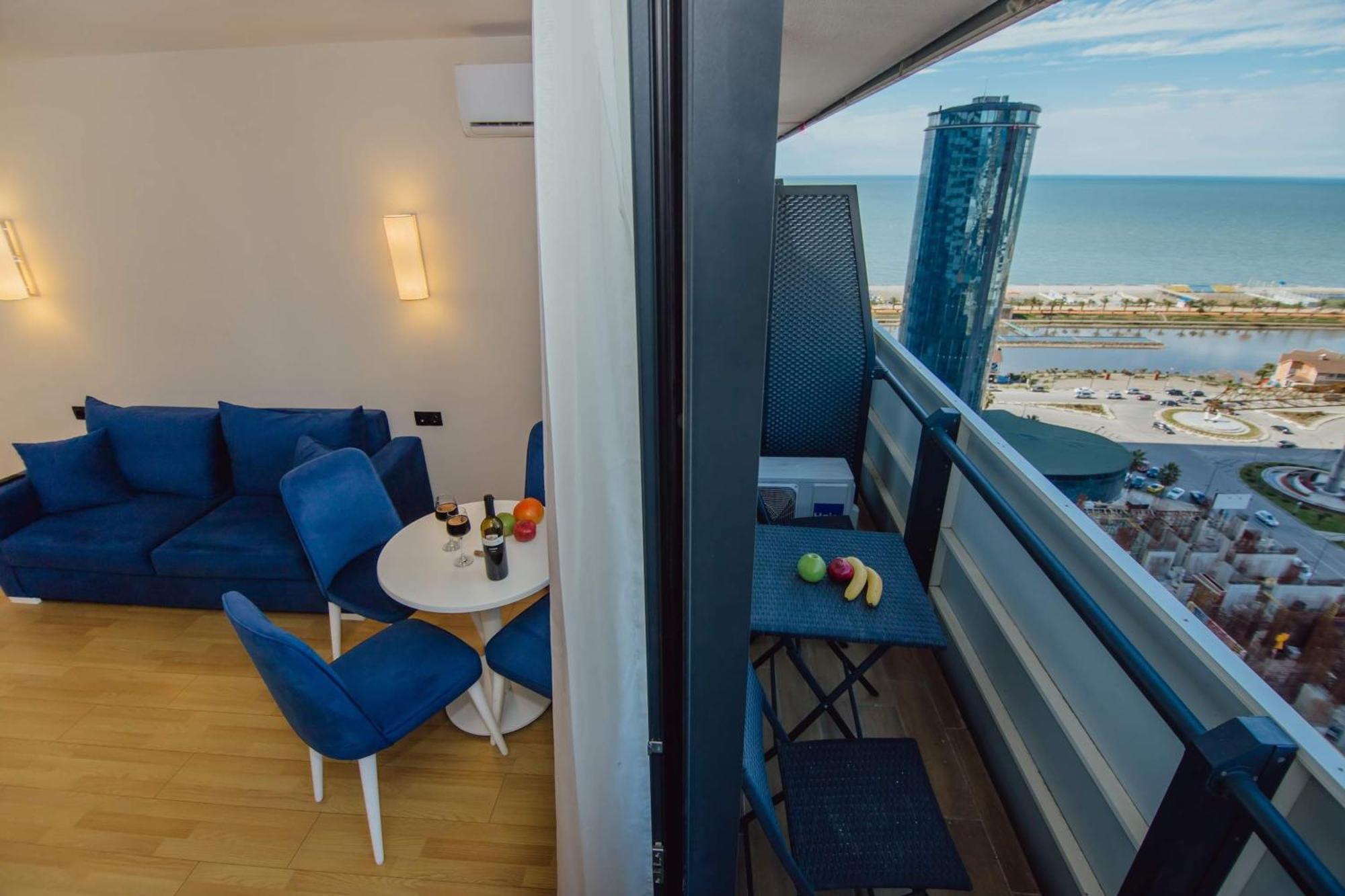Orbi City Center Sea View Aparthotel บาทูมิ ภายนอก รูปภาพ