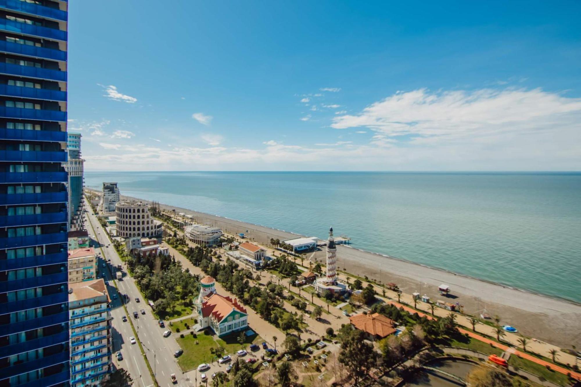 Orbi City Center Sea View Aparthotel บาทูมิ ภายนอก รูปภาพ